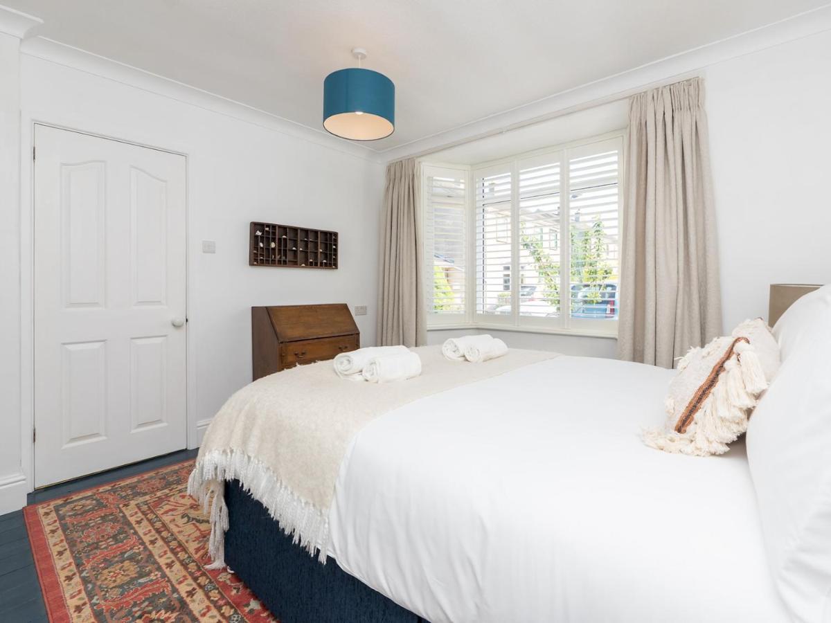 Pass The Keys Spacious Family Home With Parking Bath Esterno foto