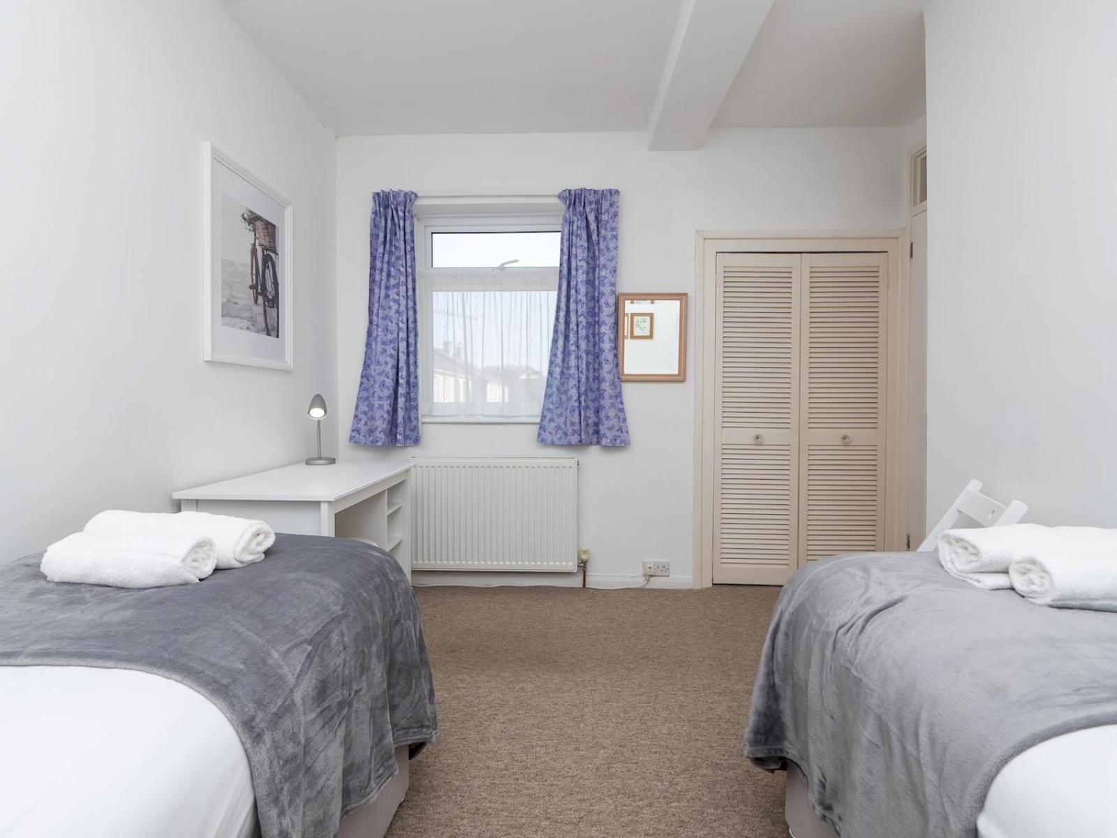 Pass The Keys Spacious Family Home With Parking Bath Esterno foto